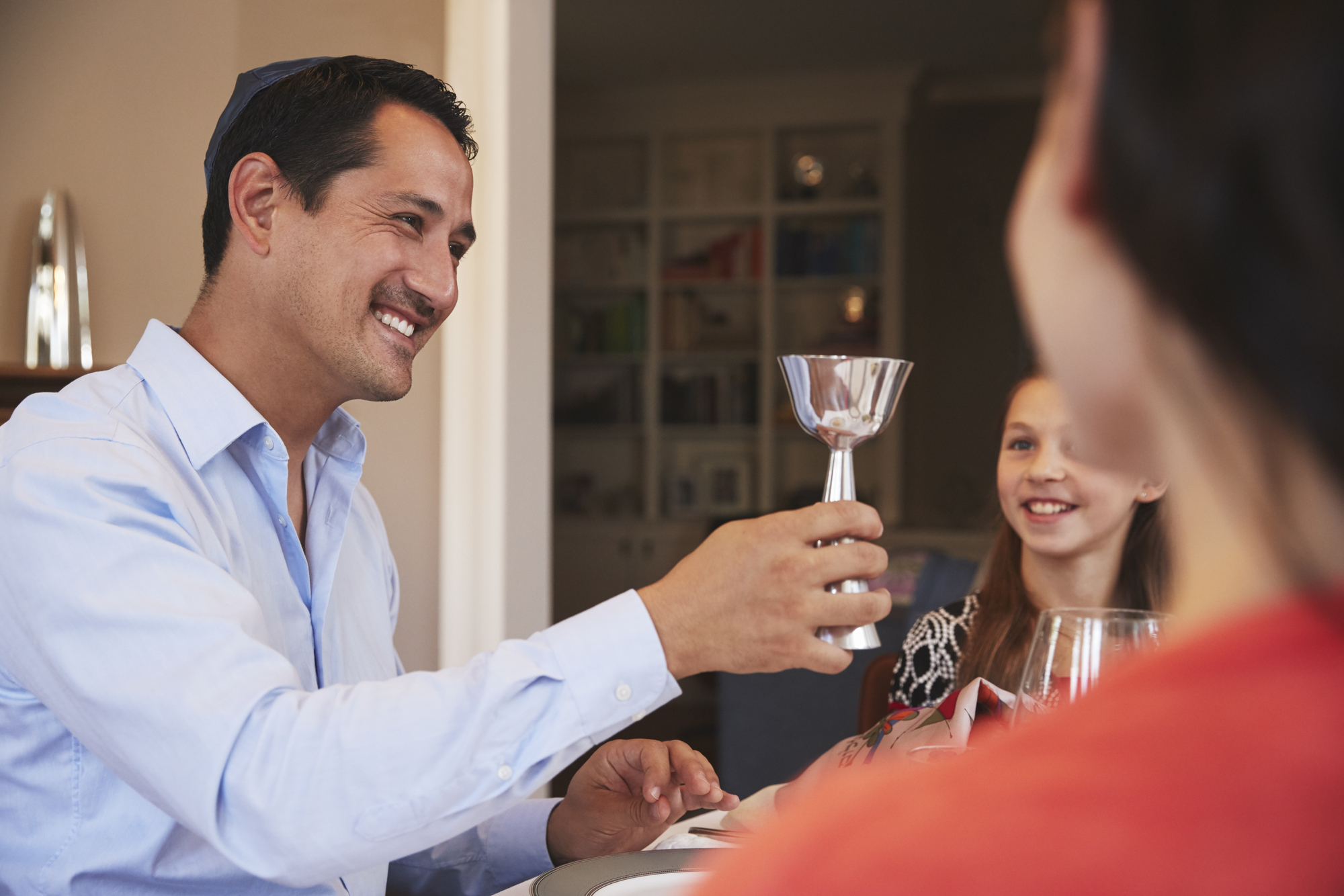 5 Effects of Alcoholism on Jewish Families Recovery at the Crossroads